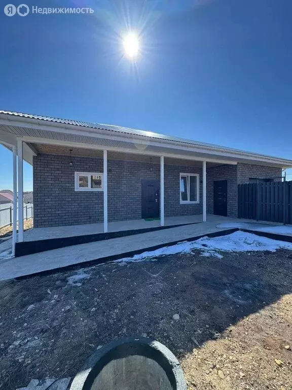 Дом в посёлок городского типа Яблоновский, Сквозная улица, 22 (120 м) - Фото 2