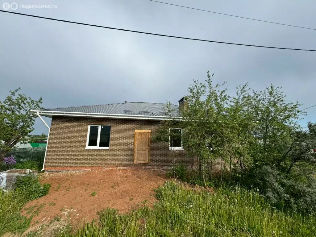 Дом в посёлок городского типа Богатые Сабы, улица Комарова, 21 (108 м) - Фото 0