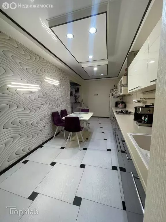 4-комнатная квартира: Астрахань, Волжская улица, 54 (134 м) - Фото 1