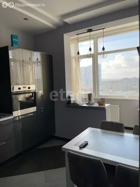 3-комнатная квартира: Ростов-на-Дону, улица Максима Горького, 11/43 ... - Фото 2