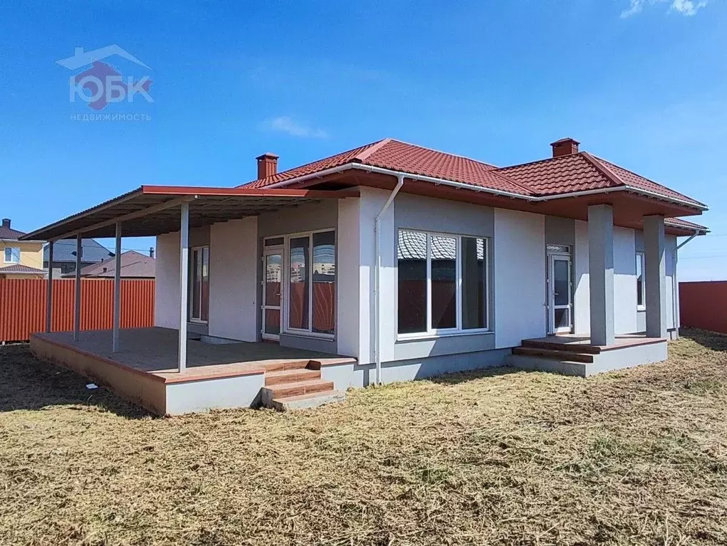 Дом в Крым, Евпатория ул. Шамиля Алядина, 4 (276 м) - Фото 1