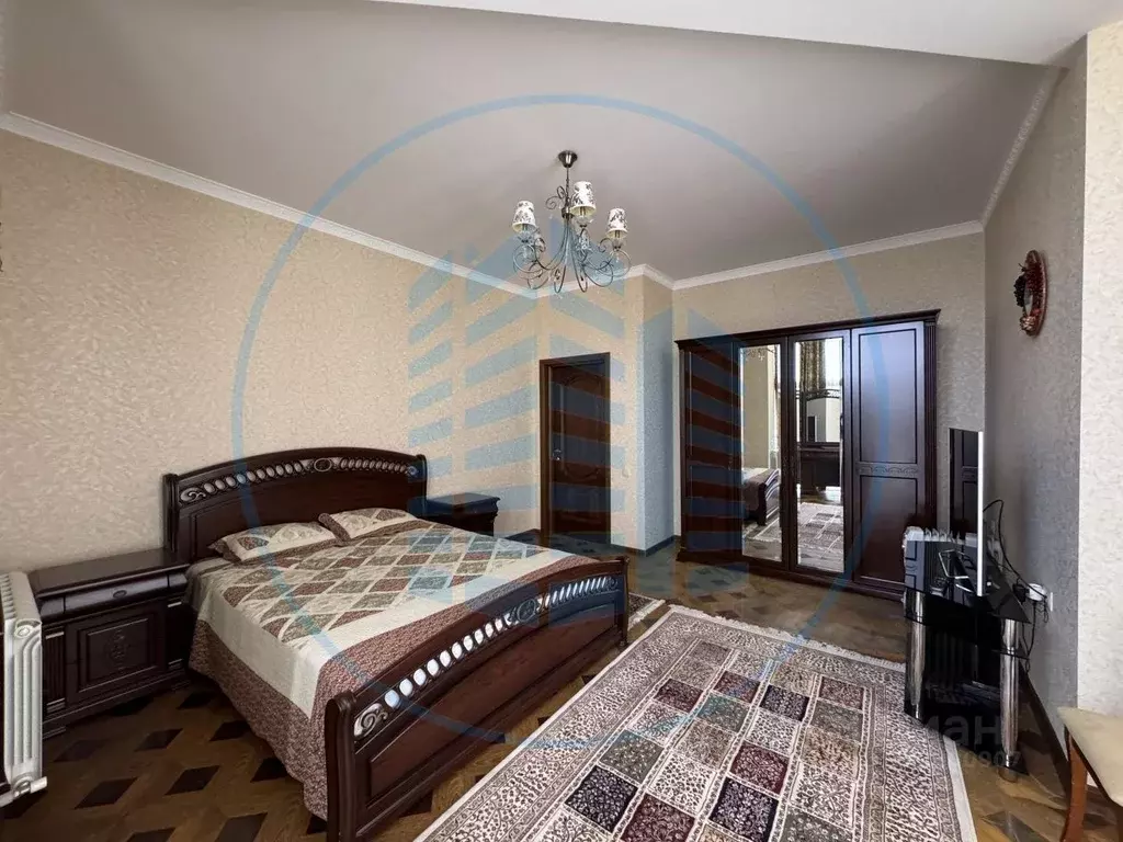 3-к кв. Ставропольский край, Ессентуки ул. Ленина, 14А (119.7 м) - Фото 1