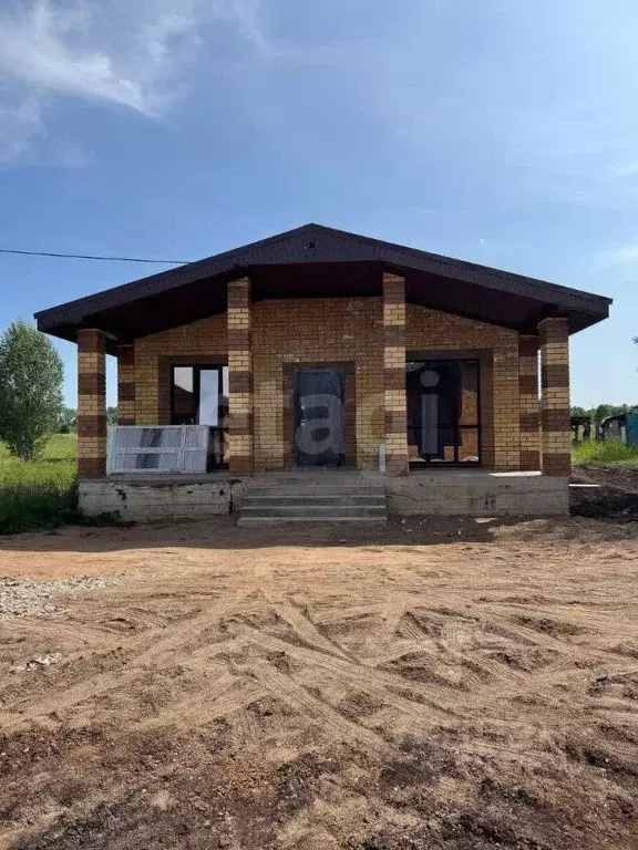 Дом в Башкортостан, Уфимский район, Русско-Юрмашский сельсовет, д. ... - Фото 1