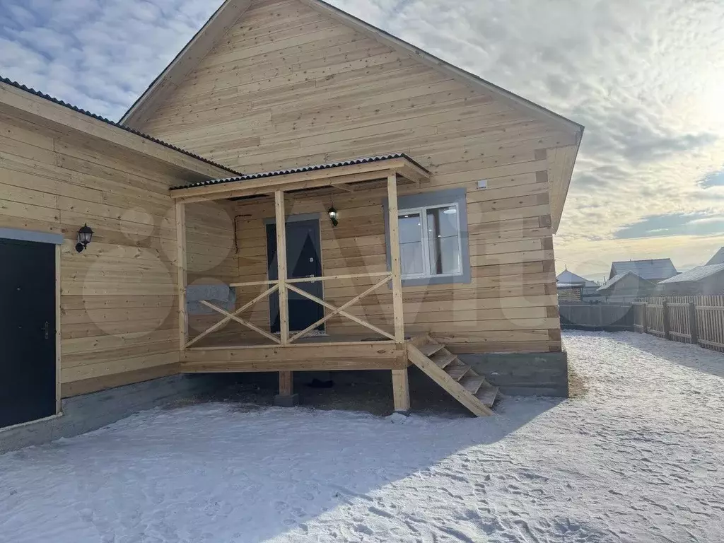 Дом 190 м на участке 8 сот. - Фото 1