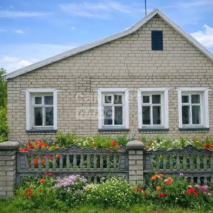 Дом в Курская область, Льгов Ленинградская ул. (59 м) - Фото 1