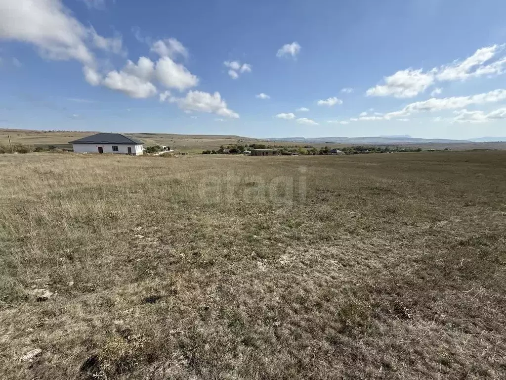 Участок в Крым, Симферопольский район, Чистенское с/пос, с. Камышинка  ... - Фото 1