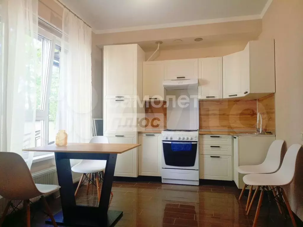 1-к. квартира, 45 м, 1/10 эт. - Фото 0