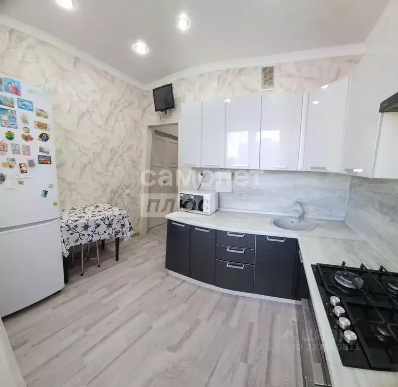 3-к кв. Курская область, Курск просп. Дружбы, 13 (60.0 м) - Фото 1