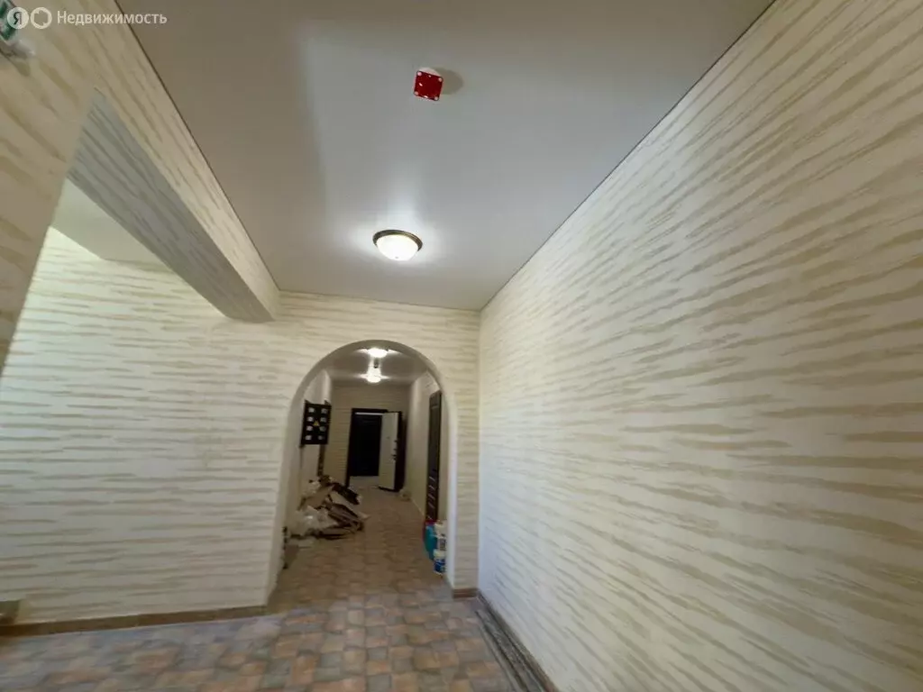 3-комнатная квартира: Нальчик, проспект Ленина, 1Д (120 м) - Фото 1