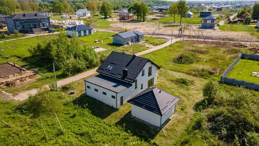 Дом в Калининградская область, Гурьевский муниципальный округ, пос. ... - Фото 0