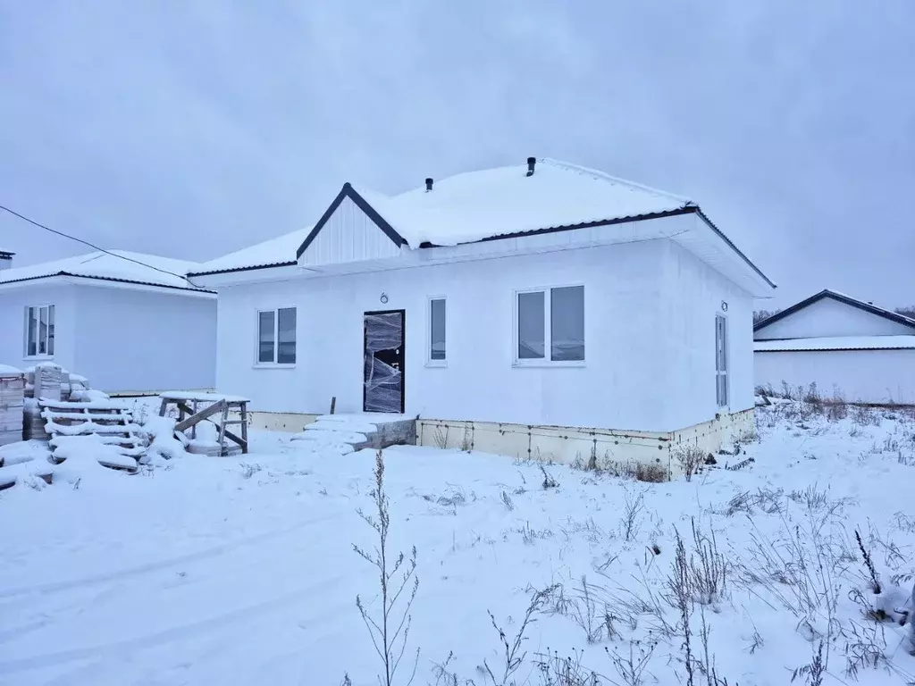 Дом в Свердловская область, Полевской муниципальный округ, с. ... - Фото 1