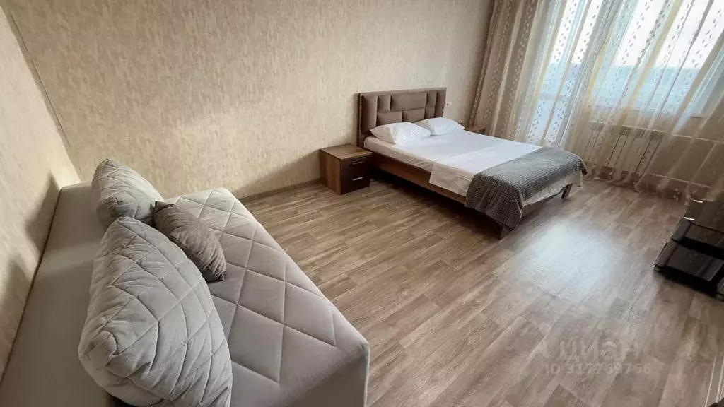 1-к кв. Ханты-Мансийский АО, Нижневартовск ул. 60 лет Октября, 8 (40.0 ... - Фото 0