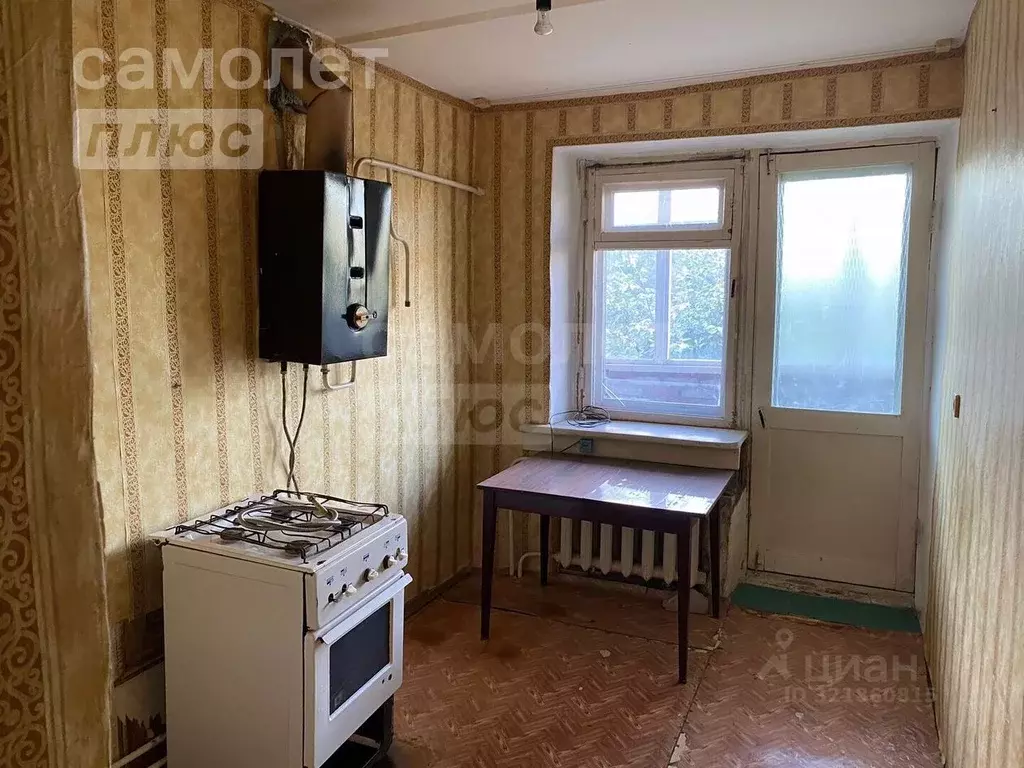 2-к кв. Оренбургская область, пос. Саракташ ул. Красноармейская, 100 ... - Фото 2