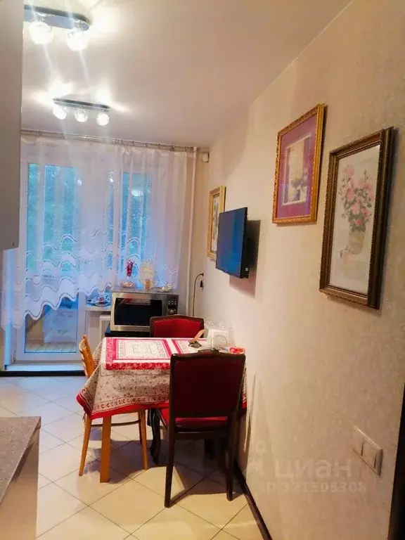 3-к кв. Москва ул. Лазо, 16К2 (65.0 м) - Фото 0