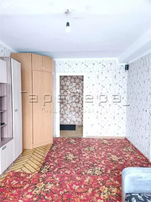 3-комнатная квартира: Красноярск, улица Академика Павлова, 86 (70 м) - Фото 1