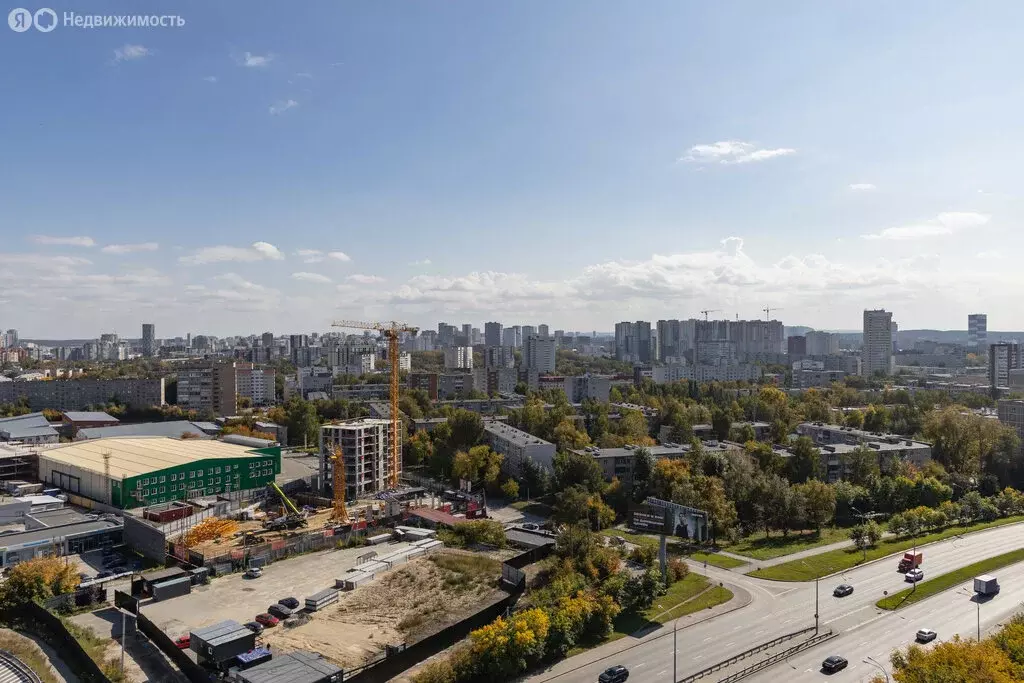 1-комнатная квартира: Екатеринбург, Черкасская улица, 5к2 (40.84 м) - Фото 1