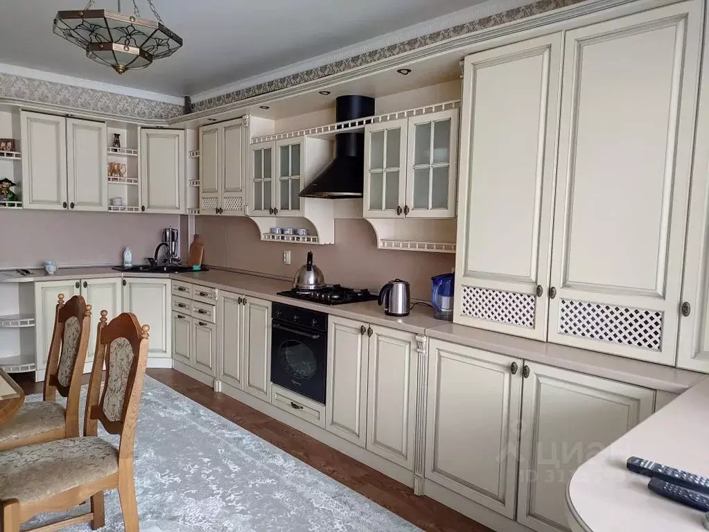 2-к кв. Ставропольский край, Ессентуки ул. Маркова, 29 (80.0 м) - Фото 0