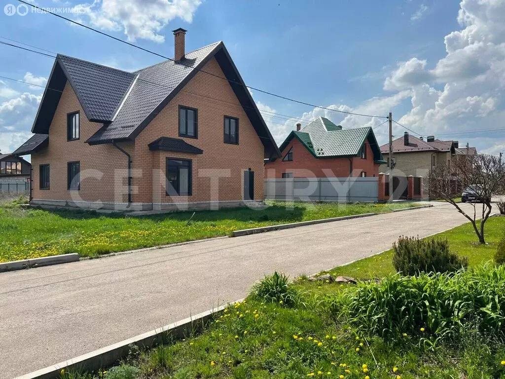 Дом в село Капитанщино, Центральная улица, 74 (284 м) - Фото 1