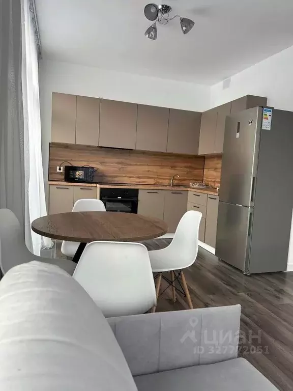 2-к кв. Свердловская область, Екатеринбург ул. Краснолесья, 100 (56.3 ... - Фото 2