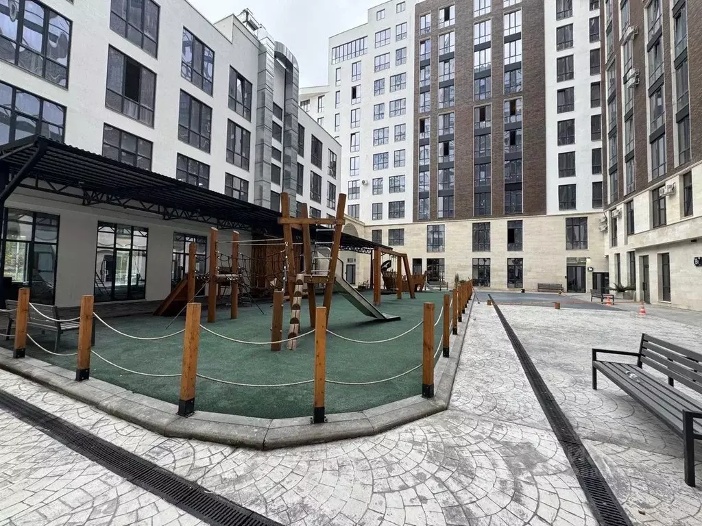 2-к кв. Кабардино-Балкария, Нальчик ул. Кешокова, 1 (82.0 м) - Фото 2