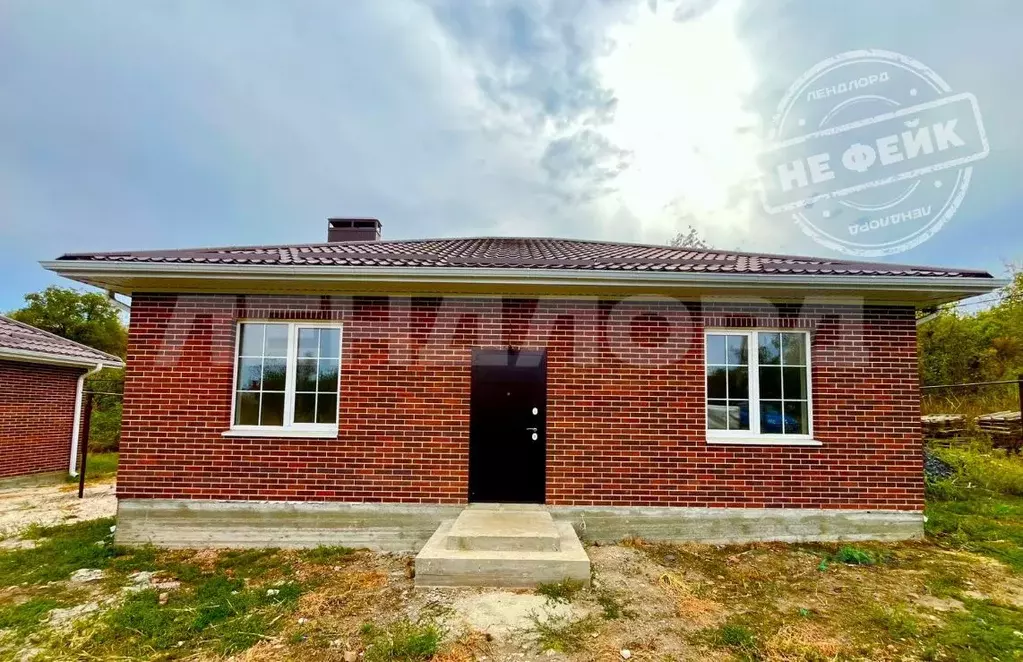 Дом в Ростовская область, Аксай Донская ул. (90 м) - Фото 1