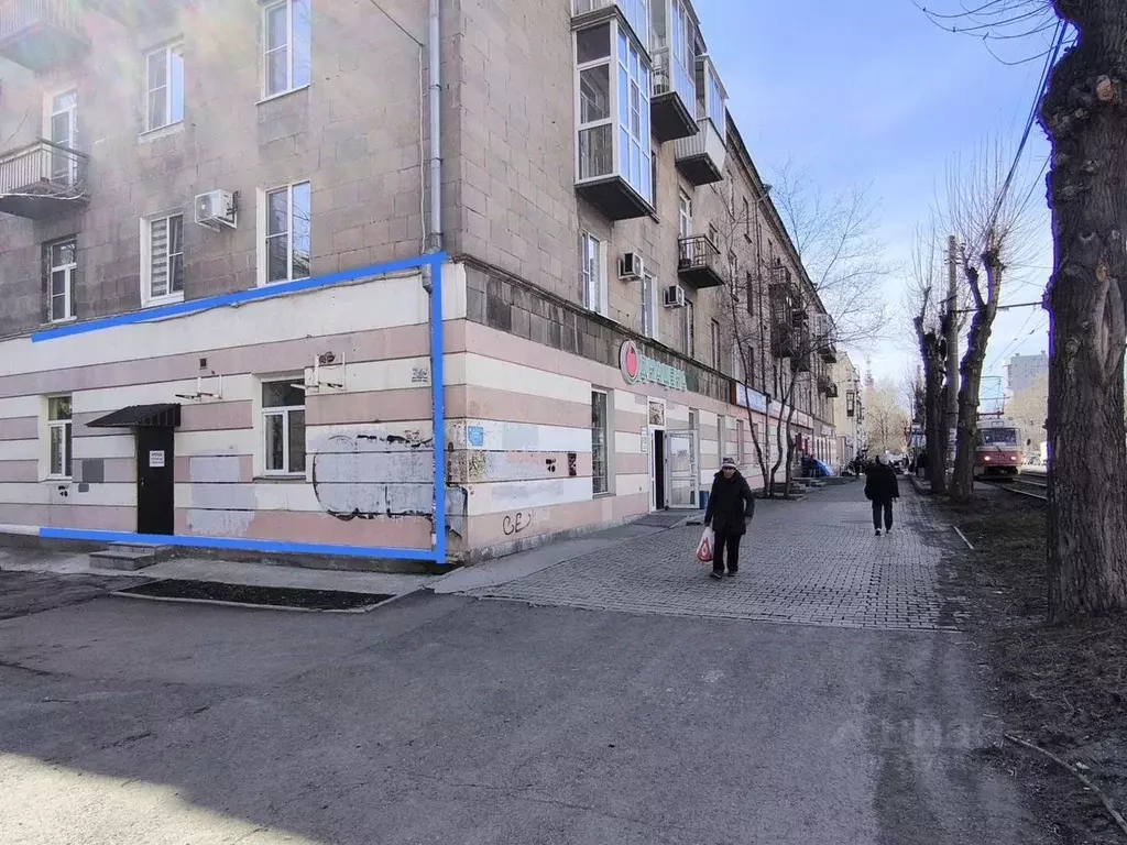 Помещение свободного назначения в Свердловская область, Екатеринбург ... - Фото 0