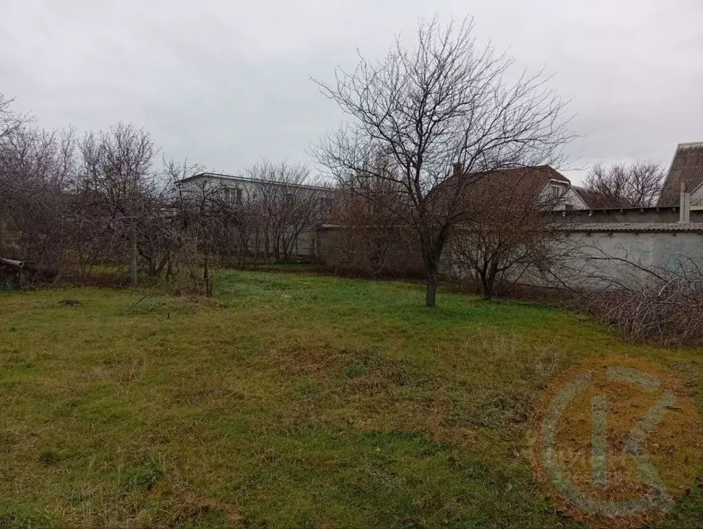 Участок в Крым, Симферопольский район, Чистенское с/пос, с. Фонтаны  ... - Фото 0