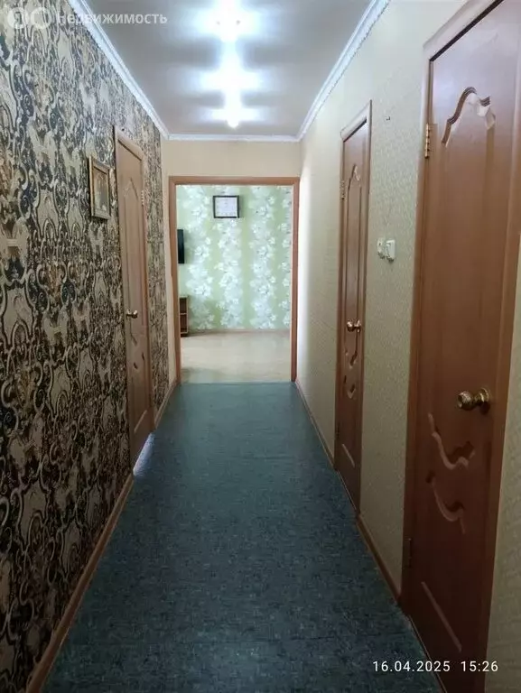 3-комнатная квартира: село Краснохолмский, улица Столярова, 2А (75 м) - Фото 1