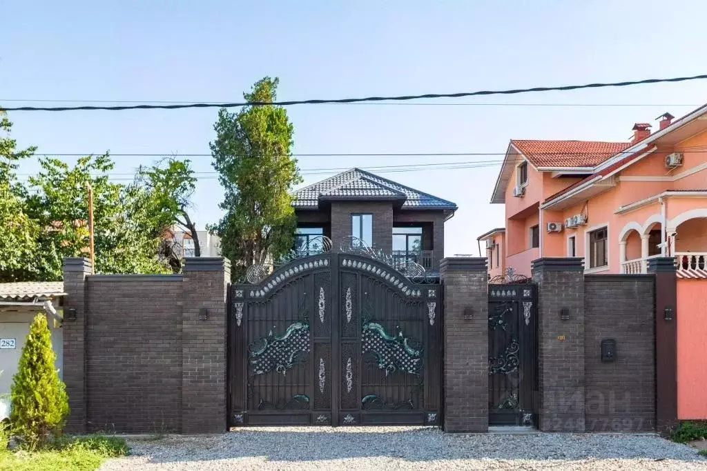 Дом в Краснодарский край, Краснодар ул. Михаила Власова, 280 (227 м) - Фото 1