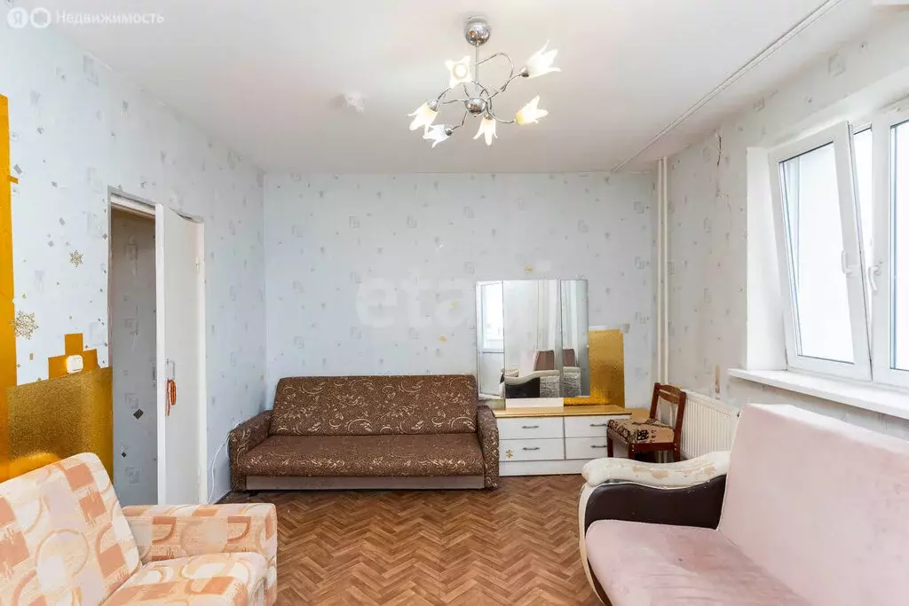 1-комнатная квартира: Тюмень, улица Станислава Карнацевича, 5 (42.6 м) - Фото 2