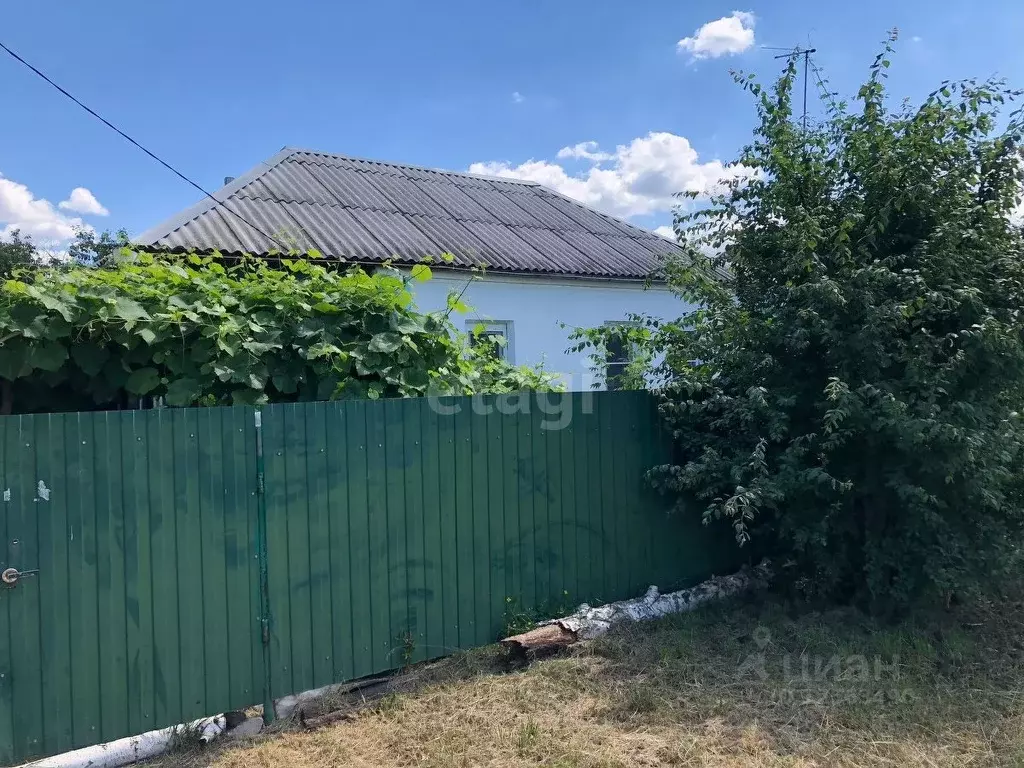 Дом в Воронежская область, Хохольский район, с. Петино ул. Павлова .,  Купить дом Петино, Хохольский район, ID объекта - 50010273044