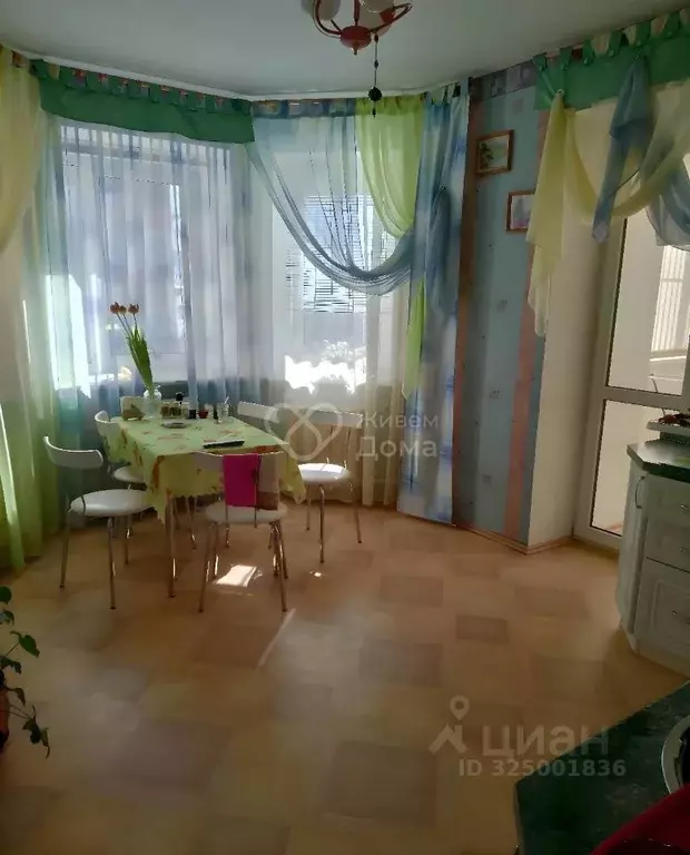 2-к кв. Волгоградская область, Волгоград бул. Энгельса, 34Д (86.5 м) - Фото 1