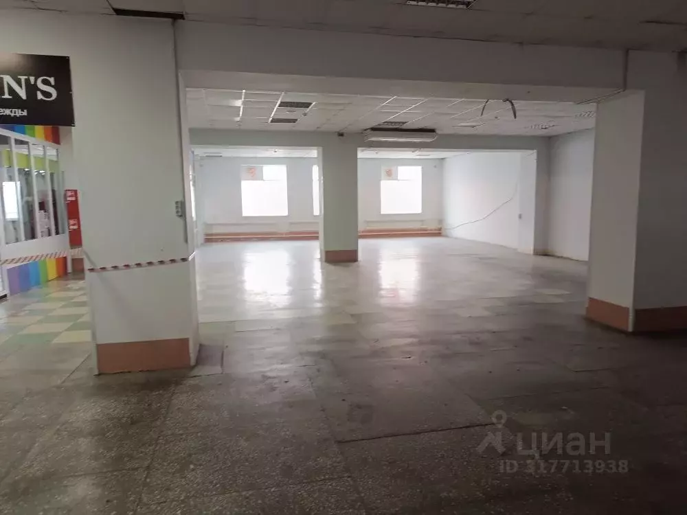Помещение свободного назначения в Саратовская область, Энгельс пл. ... - Фото 0