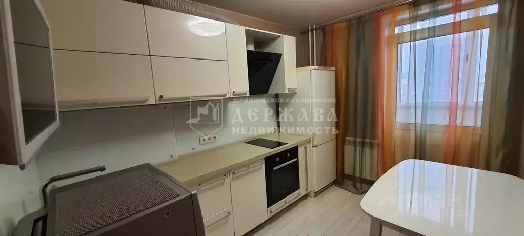 2-к кв. Кемеровская область, Кемерово просп. Шахтеров, 60б (51.5 м) - Фото 0