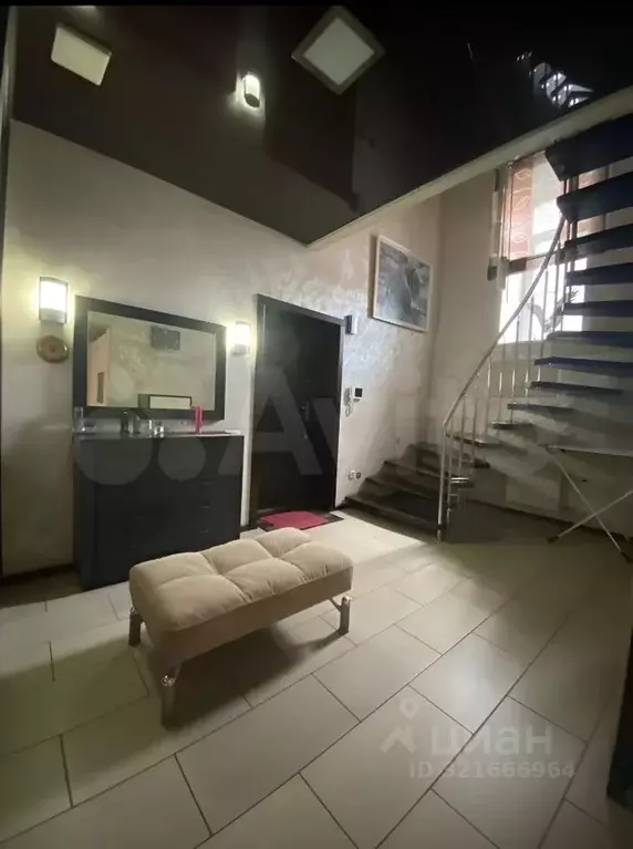4-к кв. Хакасия, Абакан ул. Чертыгашева, 126 (168.0 м) - Фото 0