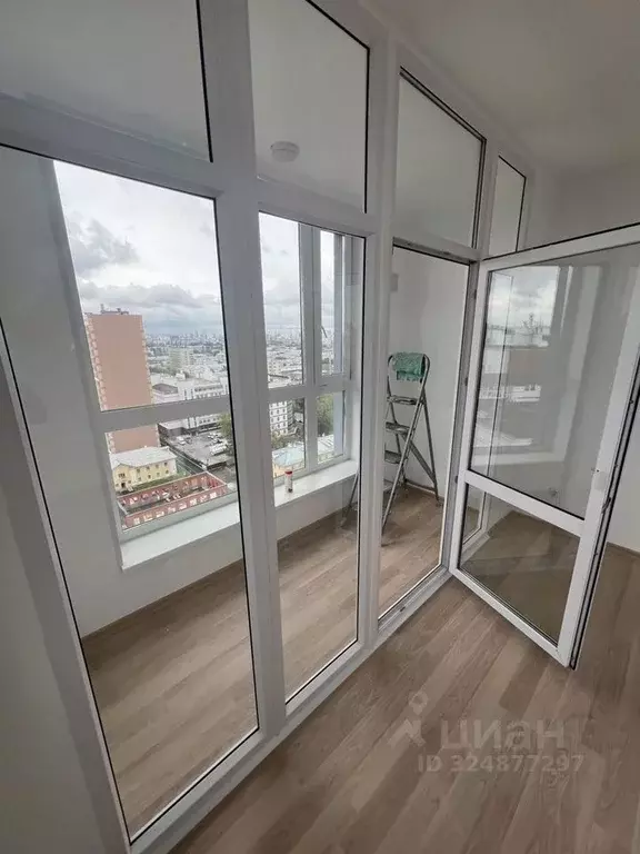 2-к кв. Свердловская область, Екатеринбург ул. Гагарина, 9 (62.0 м) - Фото 2