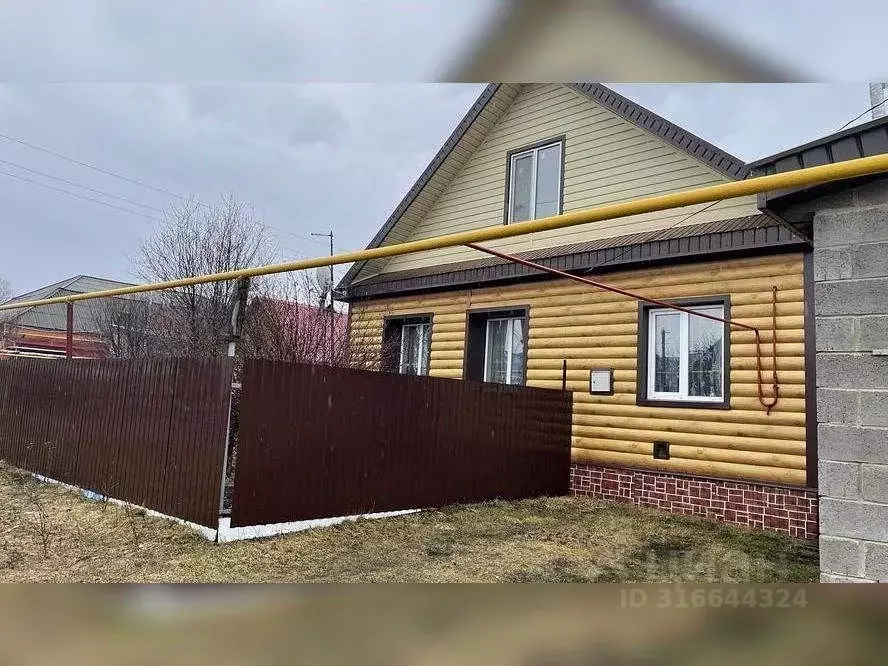 Коттедж в Чувашия, с. Шемурша пер. Комсомольский, 16 (68 м) - Фото 0