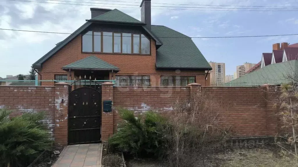 Дом в Самарская область, Самара Новоусадебная ул., 16 (330 м) - Фото 0