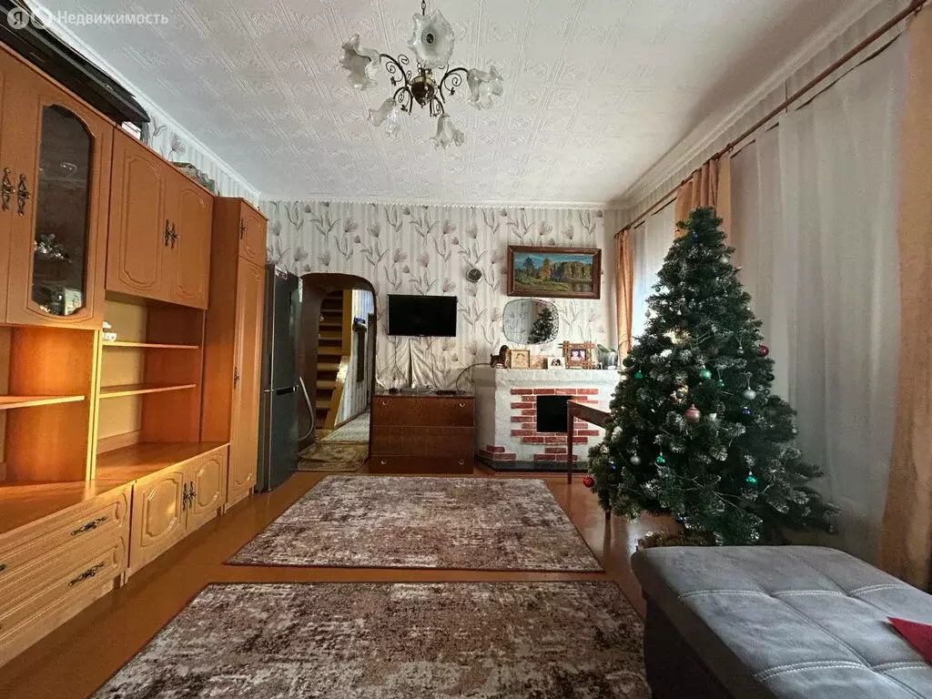 Дом в Ирбит, улица Революции (90 м) - Фото 2