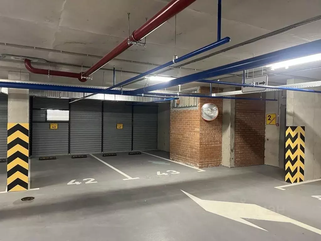 Гараж в Санкт-Петербург Октябрьская наб., 42к4 (13 м) - Фото 0