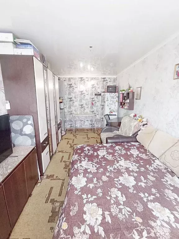 Комната 16,1 м в 6-к., 9/10 эт. - Фото 1