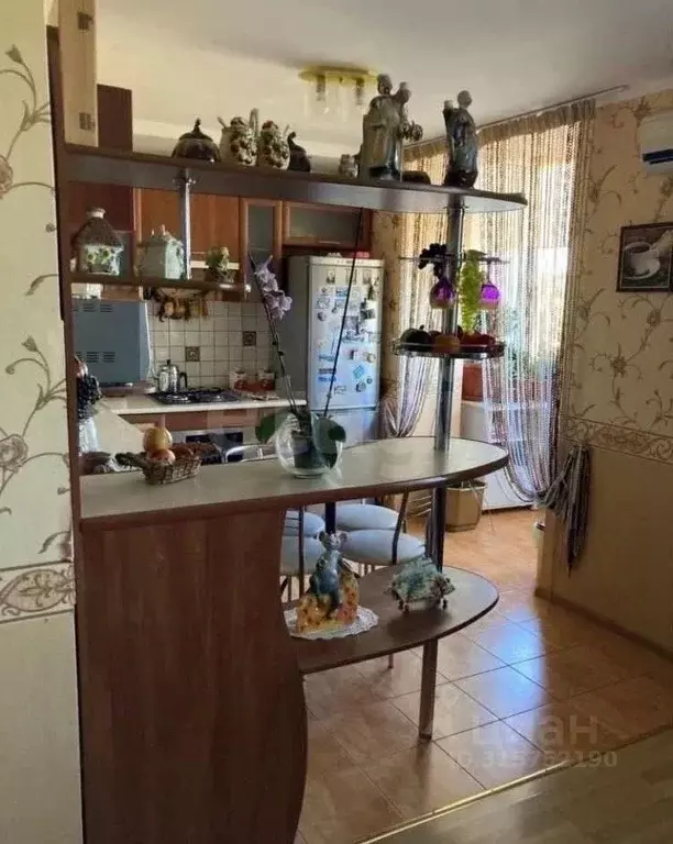 1-к кв. Крым, Белогорск ул. Нижнегорская, 89 (65.5 м) - Фото 0