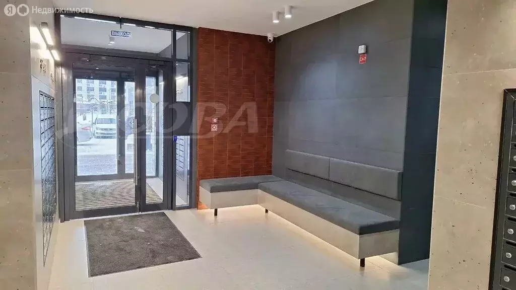 1-комнатная квартира: Тюмень, Интернациональная улица, 199к9 (37.7 м) - Фото 2