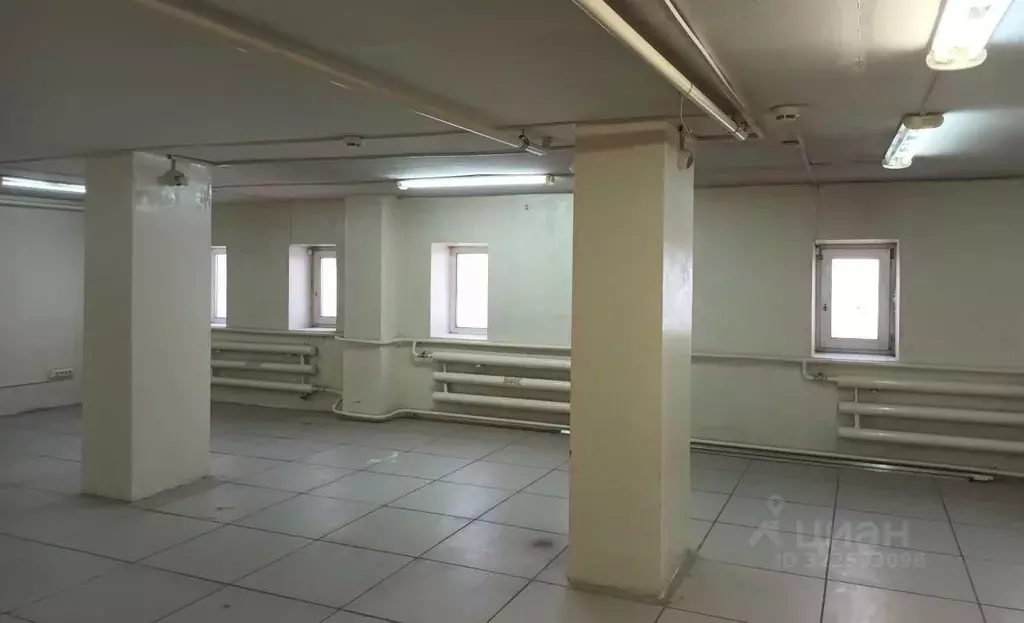 Помещение свободного назначения в Саха (Якутия), Якутск ул. Павлика ... - Фото 2