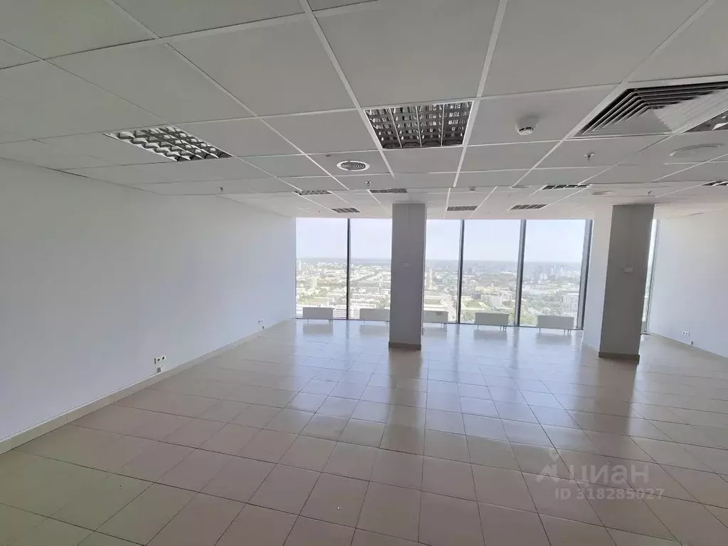 Офис в Свердловская область, Екатеринбург ул. Малышева, 51 (77 м) - Фото 1