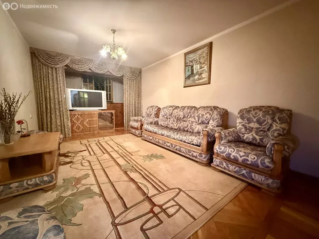 3-комнатная квартира: Ялта, улица Кривошты, 15 (72 м) - Фото 1