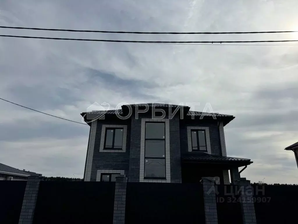 Дом в Тюменская область, Тюменский муниципальный округ, д. Падерина ... - Фото 1