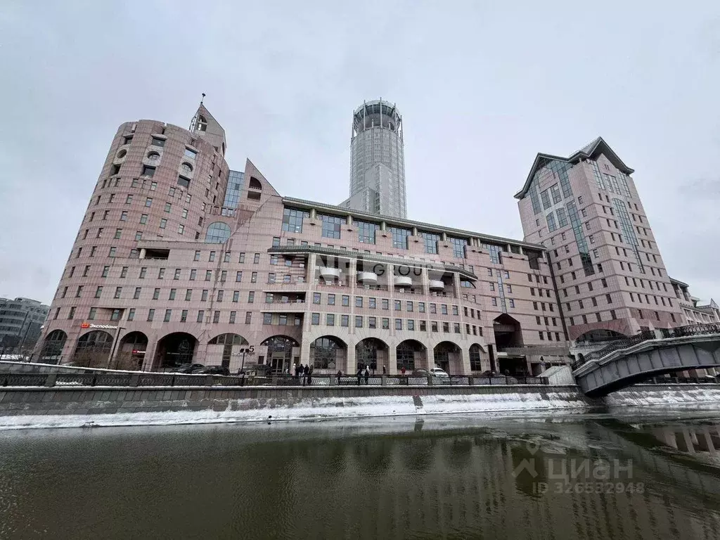 Офис в Москва Космодамианская наб., 52с1А (1187 м) - Фото 1