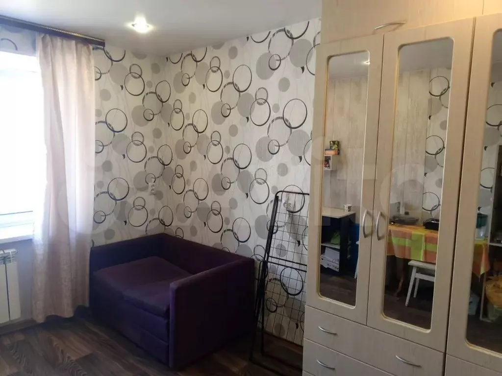 Комната 14 м в 4-к., 5/5 эт. - Фото 1