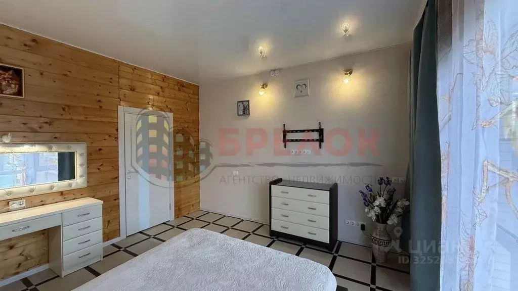 Дом в Ростовская область, Азов Азовский район, ул. Ленина, 171 (180 м) - Фото 2